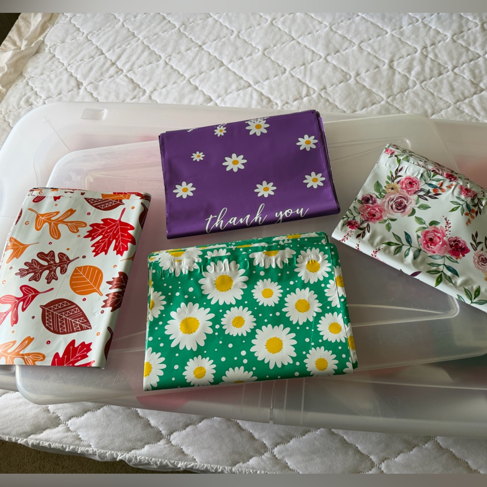 25 Polymailers 10x13